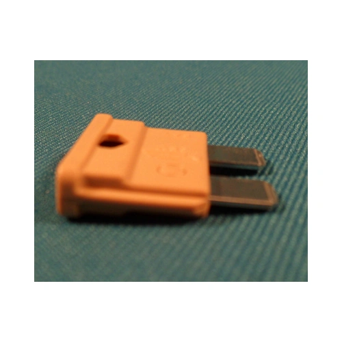 5A  32V  késes biztosíték /RENDELÉSRE