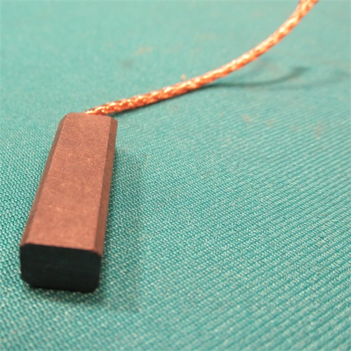 6,3x8x28 mm Szénkefe, sarok kivezetéses (univerzális) mosógép /(1cs=2db) / RENDELÉSRE