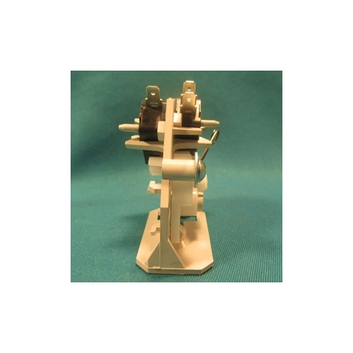 Ajtózár alsó (eredeti) WHIRLPOOL mikrohullámú sütő / RENDELÉSRE