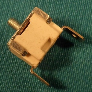 Hőkorlátozó  ZANUSSI ZBM762W tűzhely