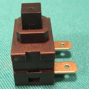 Kapcsoló ki-be (eredeti) ELECTROLUX porszívó / RENDELÉSRE