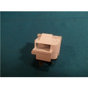 Kapcsoló (világítás) eredeti ARISTON hűtőgép / RENDELÉSRE