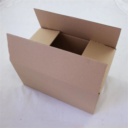 Kartondoboz csomagoláshoz 300x180x150mm 10db/cs