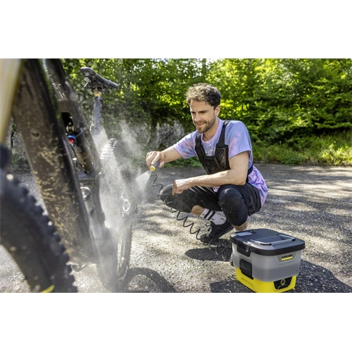 Magasnyomású mobil kültéri tisztító klímaberendezéshez, 8 liter, 10,8 V, beépített akku, Karcher OC4