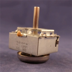 Órakapcsoló (eredeti) WHIRLPOOL tűzhely /RENDELÉSRE