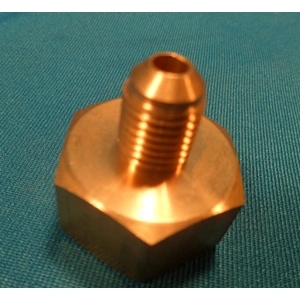 Szervizcsaptelep csatlakozó 12 kg-os palackra (R134) (a vége a szerviz csatlakozóra megy rá) / RENDELÉSRE