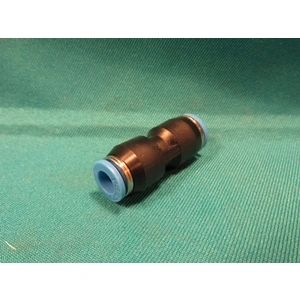 Toldó szűkítő 8/6mm (vízcsőhöz, egyenes, merevített) Side by side hűtőgép / RENDELÉSRE