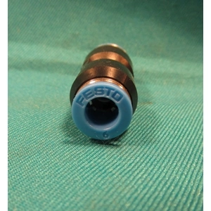 Toldó szűkítő 8/6mm (vízcsőhöz, egyenes, merevített) Side by side hűtőgép / RENDELÉSRE