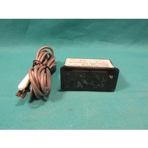 -30 - +110°C 12 V Hőmérő digitális (fekete) TPM-910 EGYSZERŰ / RENDELÉSRE