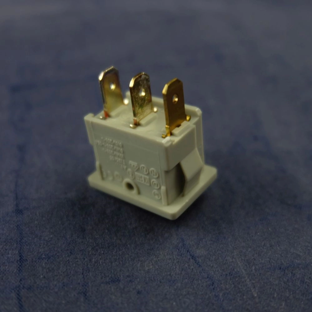 Kapcsoló ( 2.-es fokozat , eredeti ) WHIRLPOOL olajradiátor / RENDELÉSRE